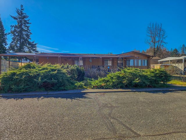 1061 Lee Roze Lane, Grants Pass, OR 97527