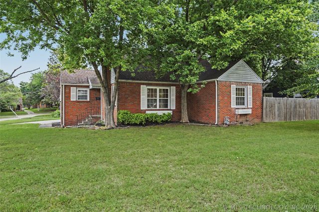 3102 E 2nd Street, Tulsa, OK 74104