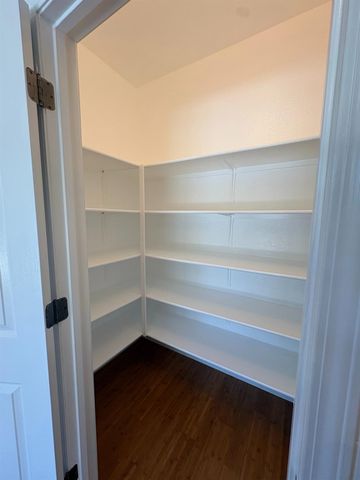 2141 Eldmire Way, Roseville, CA 95747
