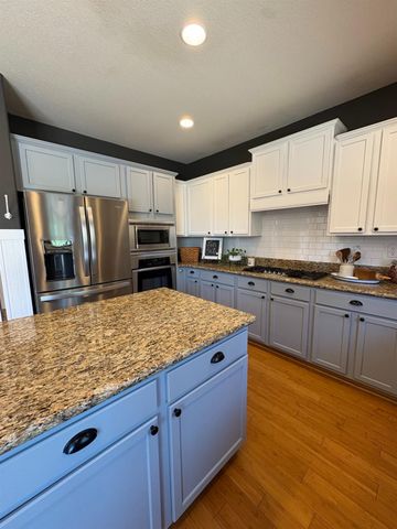 2141 Eldmire Way, Roseville, CA 95747