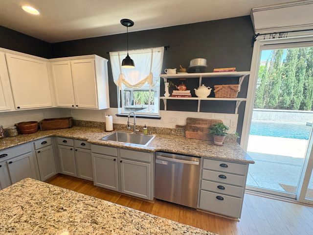 2141 Eldmire Way, Roseville, CA 95747