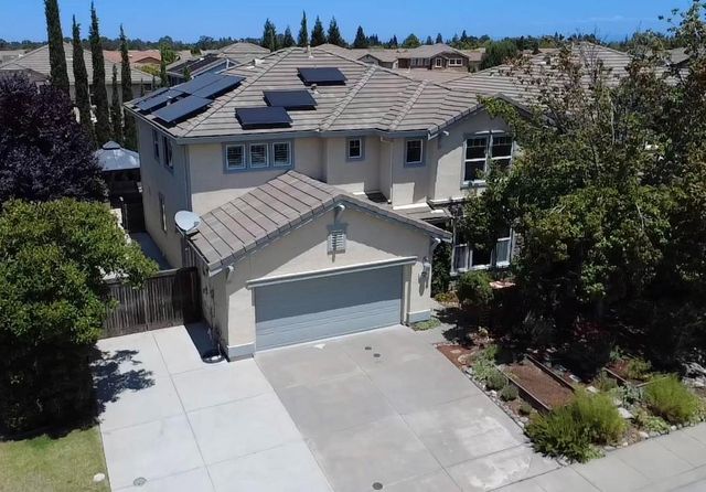 2141 Eldmire Way, Roseville, CA 95747