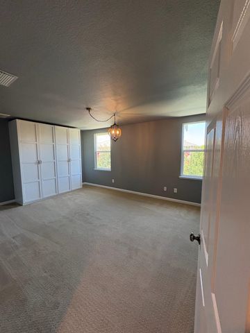 2141 Eldmire Way, Roseville, CA 95747