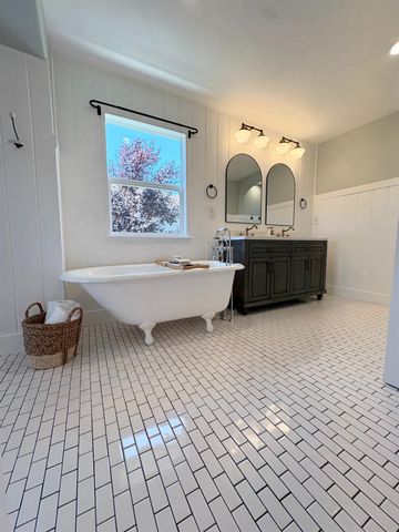 2141 Eldmire Way, Roseville, CA 95747