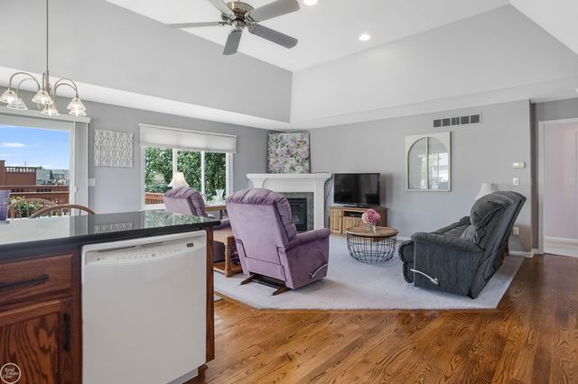 14822 Village Park Circle, Shelby Twp, MI 48315
