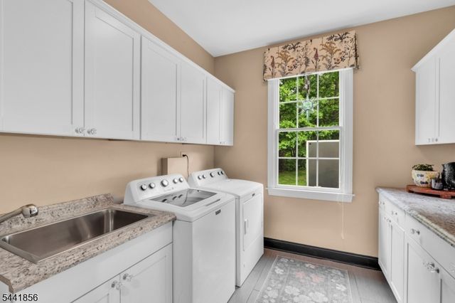 29 Crownview Ct, Sparta Twp., NJ 07871