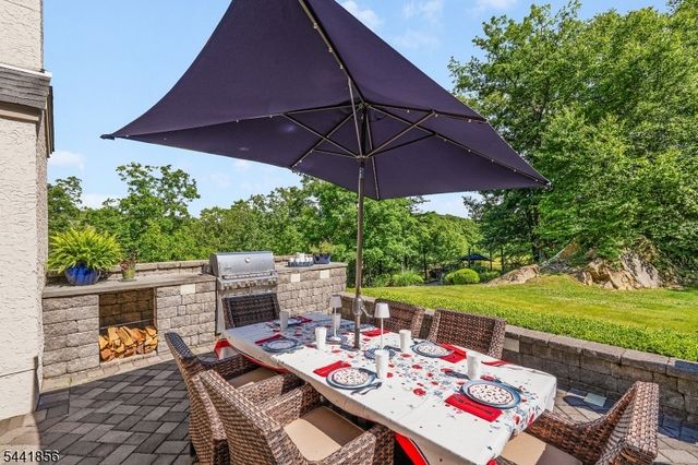 29 Crownview Ct, Sparta Twp., NJ 07871