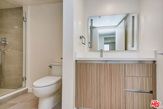 328 N Maple Drive 202, Los Angeles, CA 90210