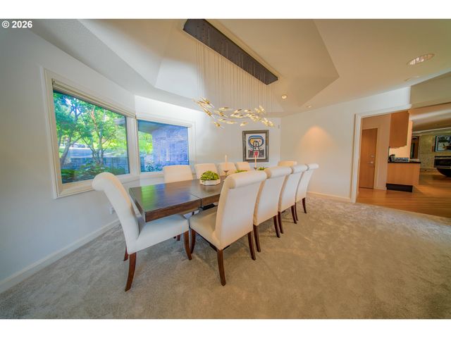 3838 Se HILLSIDE Dr, Milwaukie, OR 97267