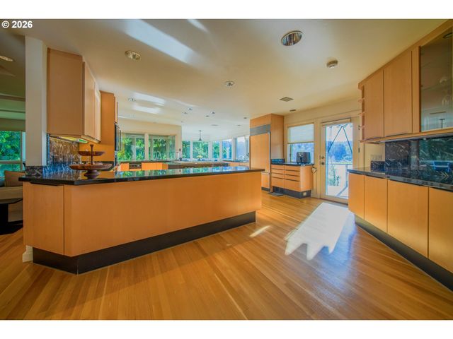 3838 Se HILLSIDE Dr, Milwaukie, OR 97267