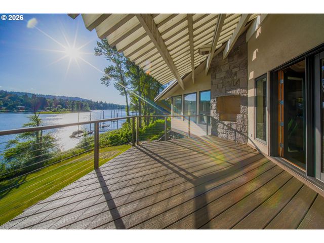 3838 Se HILLSIDE Dr, Milwaukie, OR 97267