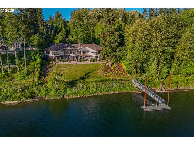 3838 Se HILLSIDE Dr, Milwaukie, OR 97267