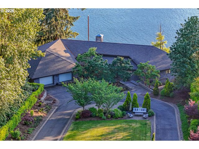 3838 Se HILLSIDE Dr, Milwaukie, OR 97267