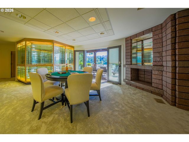 3838 Se HILLSIDE Dr, Milwaukie, OR 97267