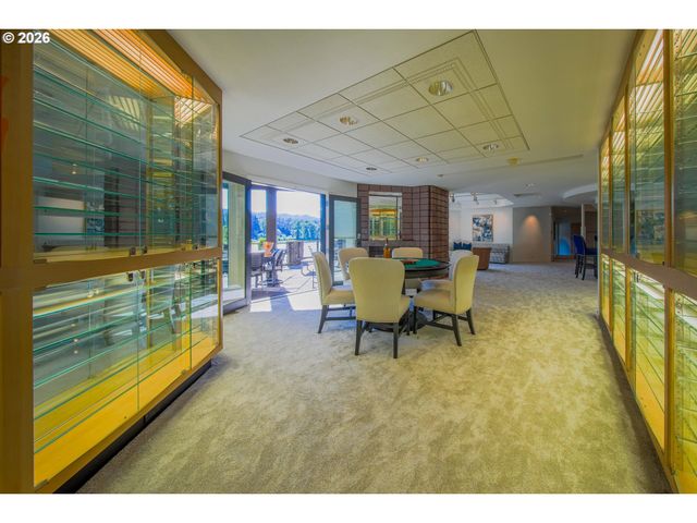 3838 Se HILLSIDE Dr, Milwaukie, OR 97267