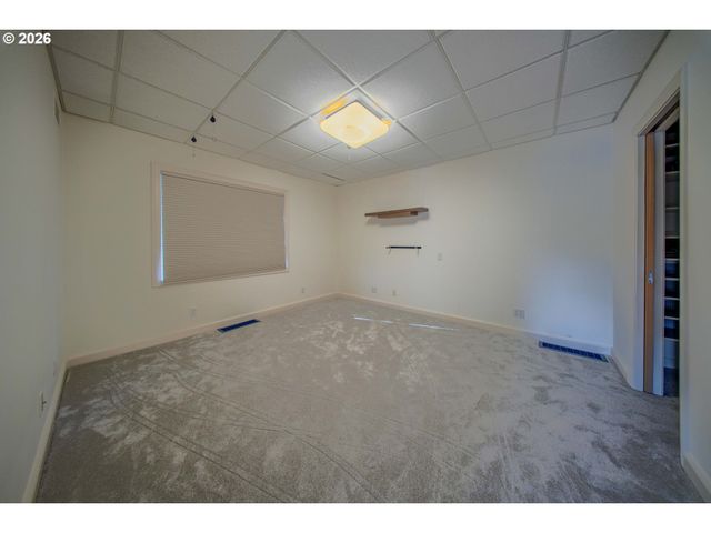 3838 Se HILLSIDE Dr, Milwaukie, OR 97267