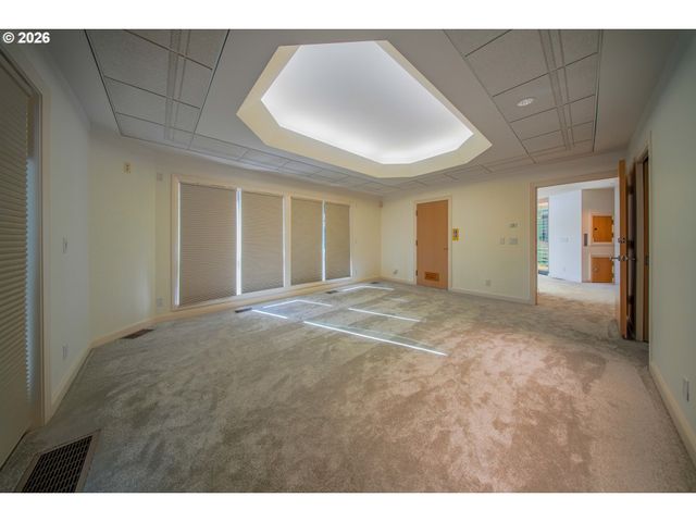 3838 Se HILLSIDE Dr, Milwaukie, OR 97267