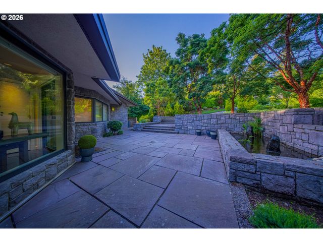 3838 Se HILLSIDE Dr, Milwaukie, OR 97267