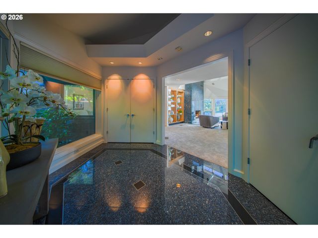3838 Se HILLSIDE Dr, Milwaukie, OR 97267