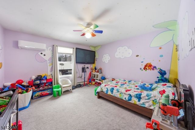 335 Elmira Trl, Hopatcong Boro, NJ 07843