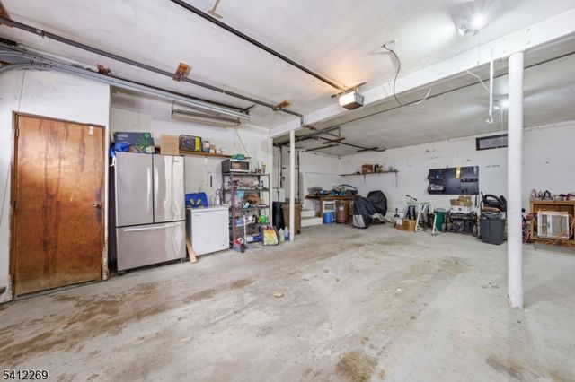 335 Elmira Trl, Hopatcong Boro, NJ 07843