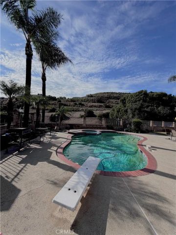 1023 Fountain Springs, Glendora, CA 91741