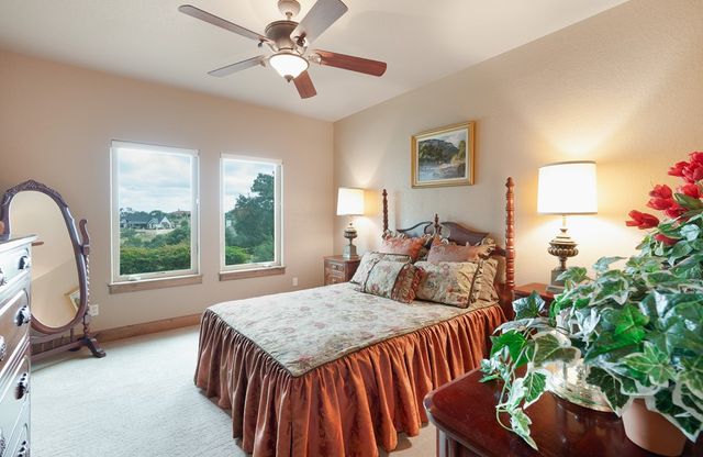 3911 Kite Dr, Kerrville, TX 78028