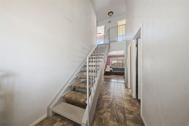 416 S English Street, Moore, OK 73160