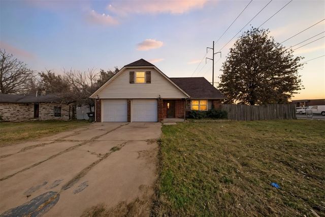 416 S English Street, Moore, OK 73160