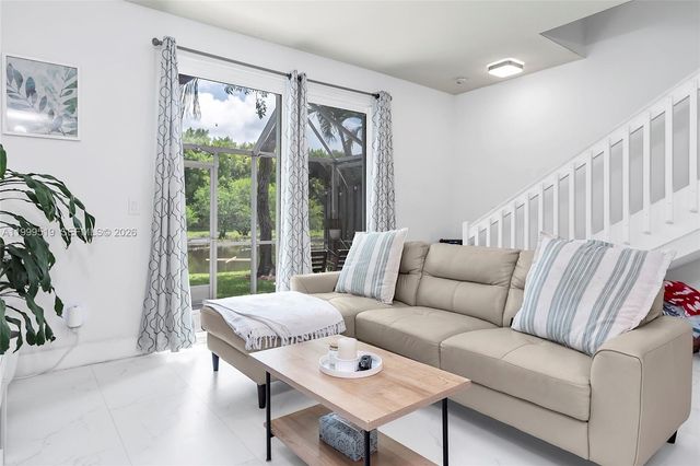 1492 Veracruz Ln 4-4, Weston, FL 33327