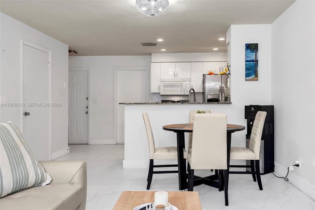 1492 Veracruz Ln 4-4, Weston, FL 33327