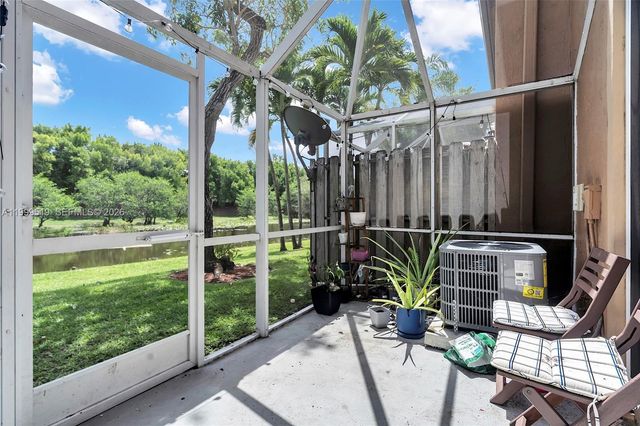 1492 Veracruz Ln 4-4, Weston, FL 33327