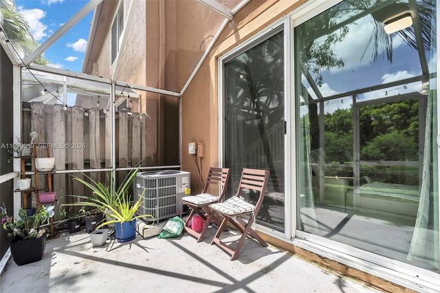 1492 Veracruz Ln 4-4, Weston, FL 33327