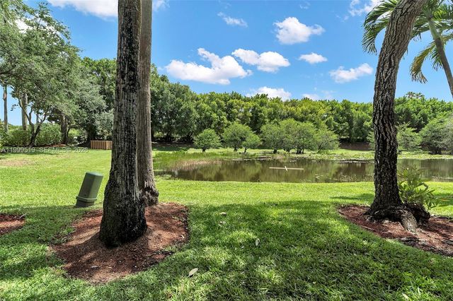 1492 Veracruz Ln 4-4, Weston, FL 33327