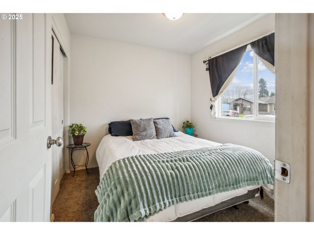 816 N KELSO Ave, Kelso, WA 98626