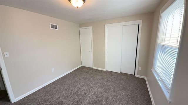 4034 Agnes Avenue, Kansas City, MO 64130