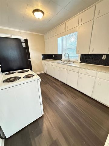 4034 Agnes Avenue, Kansas City, MO 64130