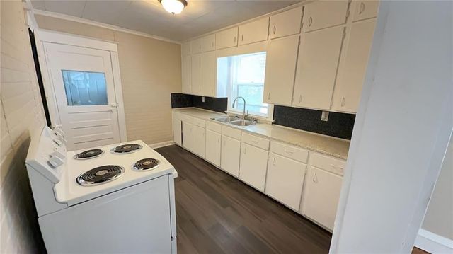 4034 Agnes Avenue, Kansas City, MO 64130