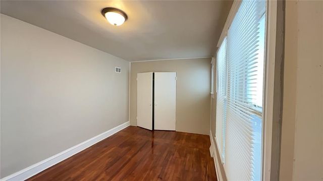 4034 Agnes Avenue, Kansas City, MO 64130