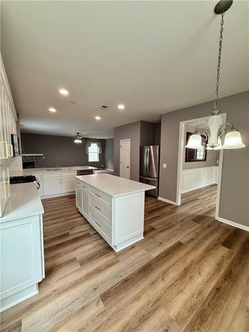 950 Mill Creek Avenue, Canton, GA 30115