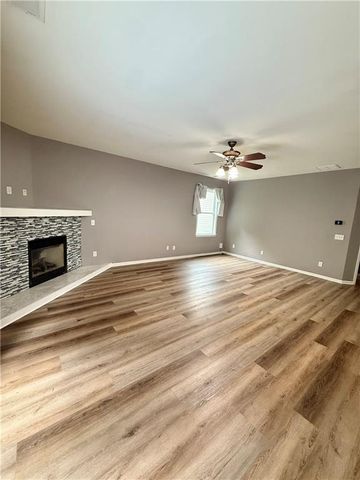 950 Mill Creek Avenue, Canton, GA 30115