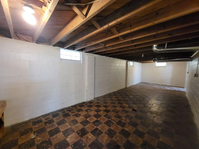 9648 Nathaline Avenue, Redford, MI 48239