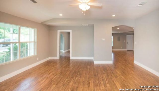 1519 El Monte, San Antonio, TX 78201