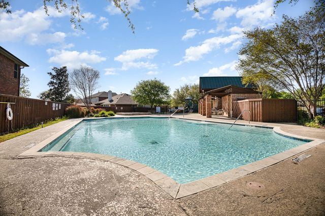 1801 Country Walk Lane, Wylie, TX 75098