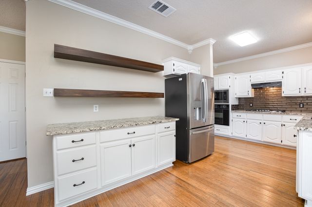 1801 Country Walk Lane, Wylie, TX 75098