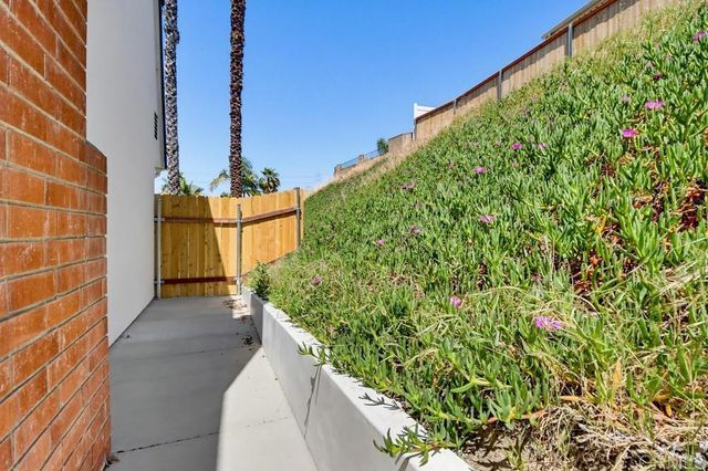 352 Pearlwood Street, Chula Vista, CA 91911