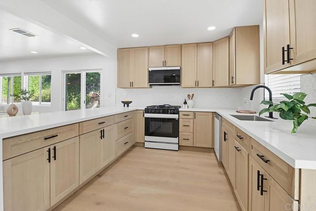 352 Pearlwood Street, Chula Vista, CA 91911