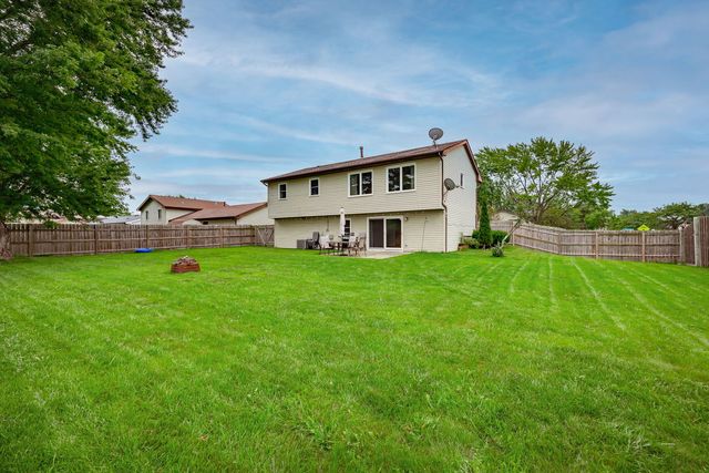 1780 Nautilus Lane, Hanover Park, IL 60133