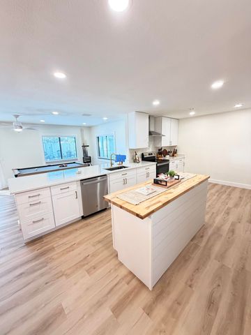 948 CANAL Circle, Sebastian, FL 32958