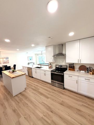 948 CANAL Circle, Sebastian, FL 32958